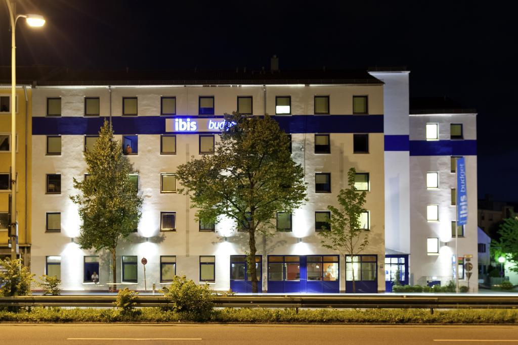 Ibis Budget Muenchen City Sued Экстерьер фото